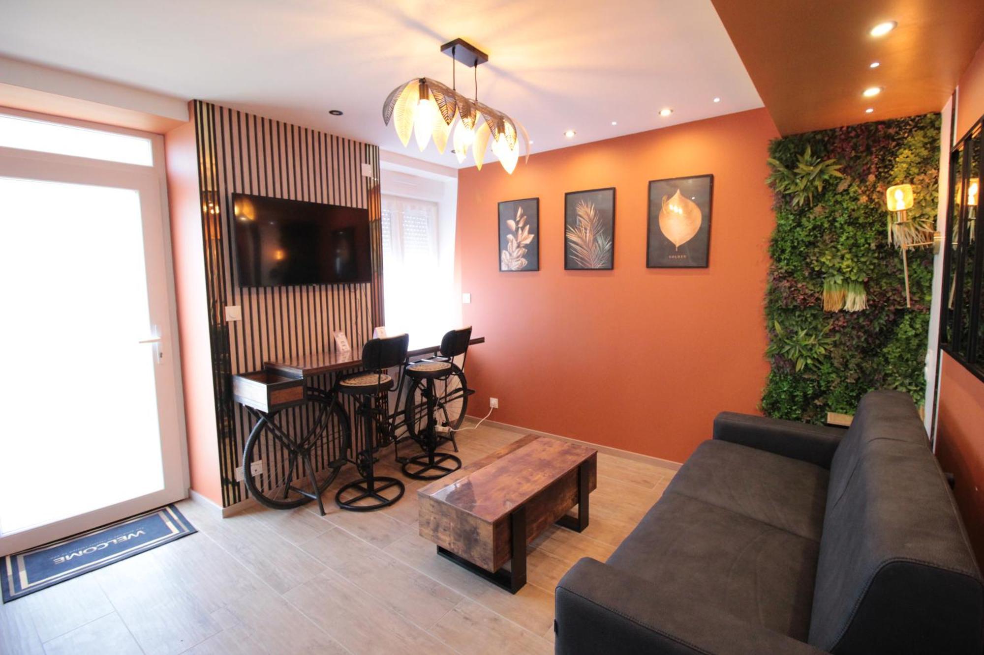Luxury Studio, Rez De Chaussee, Parking Prive Video Surveillance, Canape Haute Qualite Convertible Couchage 2 Personnes, Centre Ville Proche, Restaurant, Boulangerie 2 Minutes A Pied, Terrasse - 800Metre Carre De Terrain - Gere Par Presta-Zen'Service Verdun Zewnętrze zdjęcie